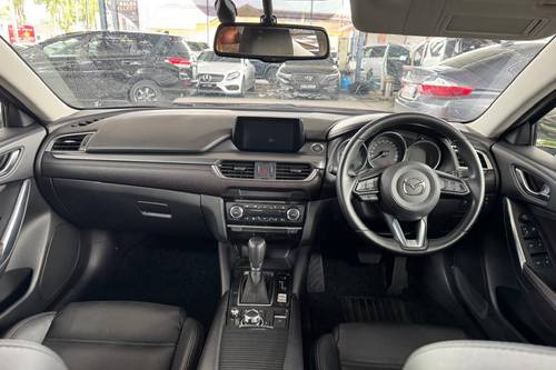 2017 Mazda 6 SkyActiv-G 2.0 (GVC) Terpakai