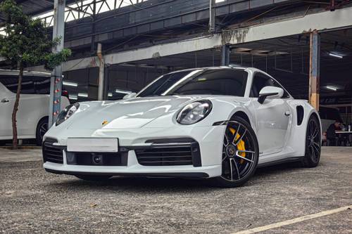 2021 Porsche 911 Turbo S PDK Terpakai