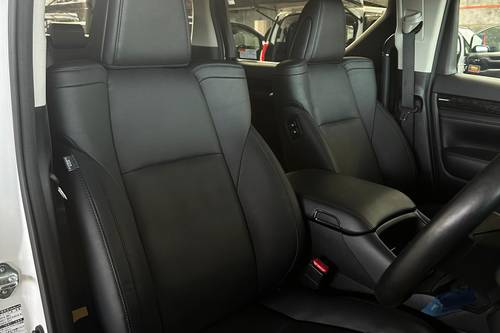 2019 Toyota Alphard 2.5 SC Terpakai