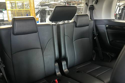 2019 Toyota Alphard 2.5 SC Terpakai