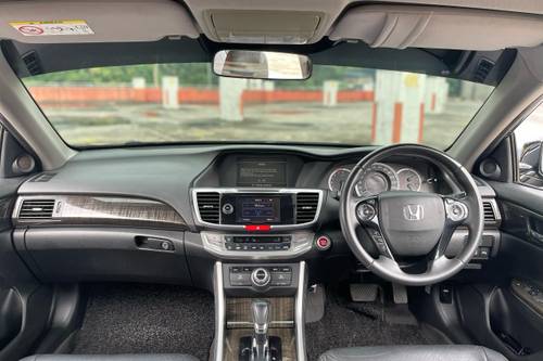 Terpakai 2014 Honda Accord VTI 2.0AT untuk Dijual