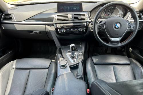 Second hand 2017 BMW 3 Series Sedan 330 e Sport 