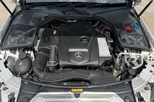 2018 Mercedes Benz C-Class Saloon C 180 Avantgarde Line Terpakai