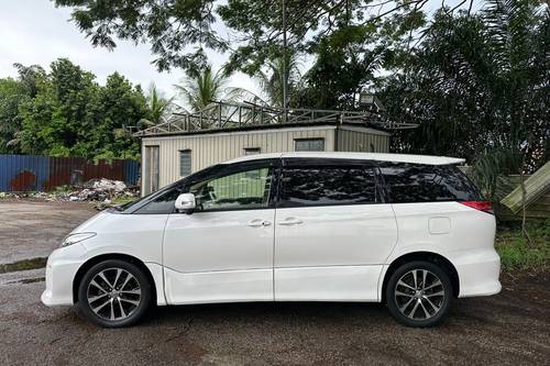 Second hand 2013 Toyota Estima 2.4 