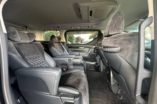 2016 Toyota Vellfire 2.5L Terpakai