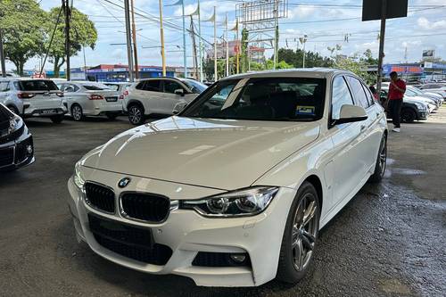 2019 BMW 3 Series Sedan 330e M Sport Terpakai