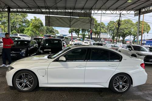 2019 BMW 3 Series Sedan 330e M Sport Terpakai