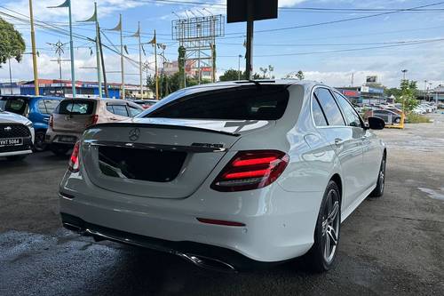 2017 Mercedes Benz E-Class Saloon E 200 Avantgarde Terpakai