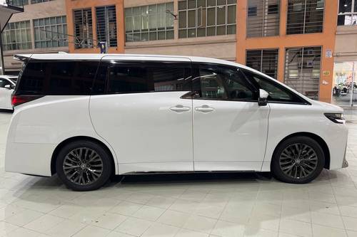 2023 Toyota Vellfire 2.4T Premium  lama