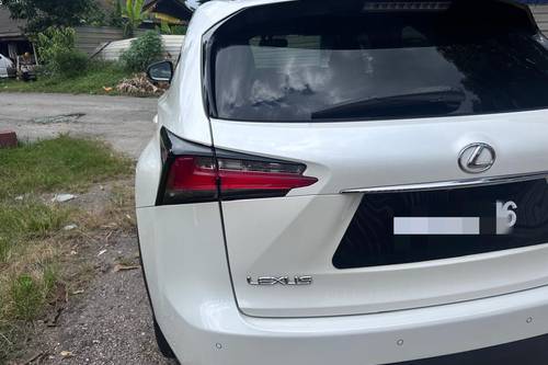 2015 Lexus NX F Sport 2.0 L  lama