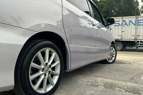 2010 Toyota Estima 2.4 Terpakai