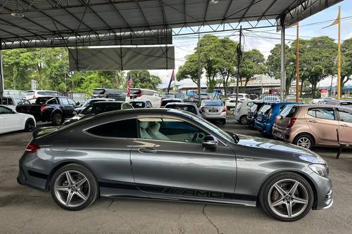 2016 Mercedes Benz C-Class Saloon C 200 AMG Line Terpakai