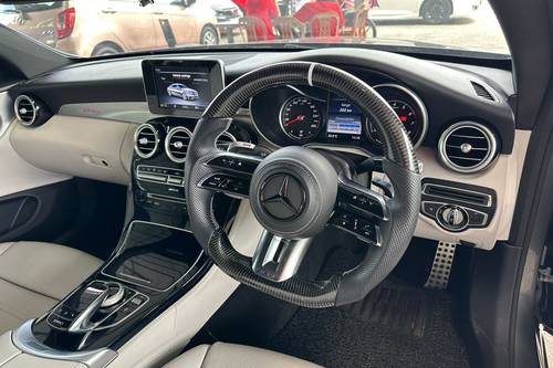 2016 Mercedes Benz C-Class Saloon C 200 AMG Line Terpakai