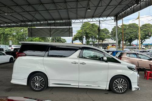 2017 Toyota Alphard 3.5 Executive Lounge Terpakai