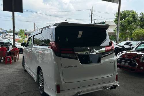 2017 Toyota Alphard 3.5 Executive Lounge Terpakai