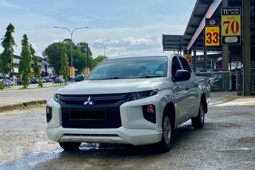 2022 Mitsubishi Triton Quest MT 4x2 Terpakai