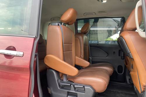 2019 Nissan Serena 2.0L Premium Highway Star Terpakai