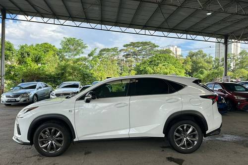 2021 Lexus NX F Sport 2.0 L Terpakai