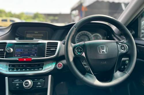 Second hand 2015 Honda Accord 2.0 VTi-L 