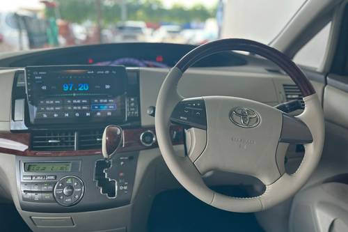 Used 2010 Toyota Estima 2.4