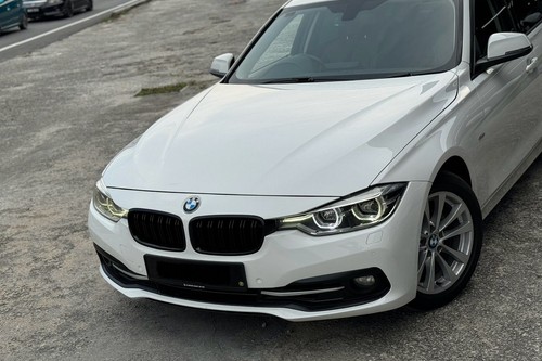 Terpakai 2015 BMW 3 Series Sedan 320i M Sport untuk Dijual