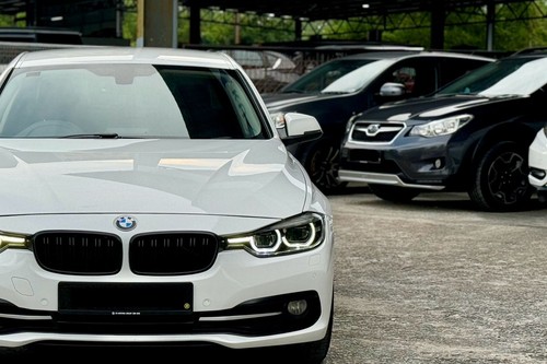 2015 BMW 3 Series Sedan 320i M Sport Terpakai