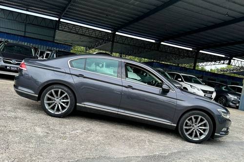 Used 2017 Volkswagen Passat 1.8