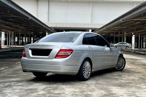 Second hand 2011 Mercedes Benz C-Class Saloon 250 