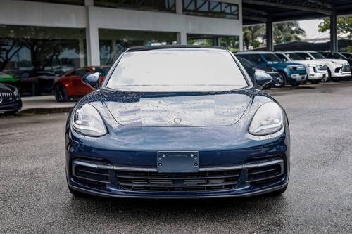 Second hand 2018 Porsche Panamera 4 