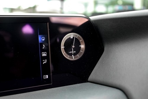 2021 Lexus UX 200 F Sport Terpakai