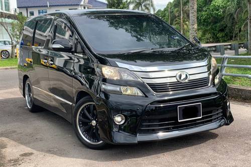 Used 2013 Toyota Vellfire 2.5L