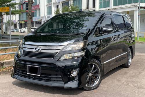 2nd Hand 2013 Toyota Vellfire 2.5L