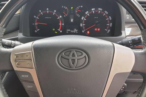 Used 2013 Toyota Vellfire 2.5L