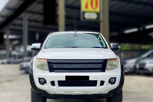 Second hand 2015 Ford Ranger 3.2L XLT AT 