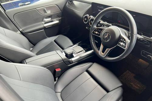 2021 Mercedes Benz GLA-Class 200 Urban Line Terpakai
