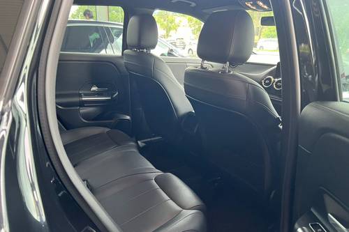2021 Mercedes Benz GLA-Class 200 Urban Line Terpakai