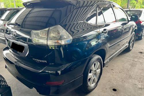 2nd Hand 2006 Toyota Harrier 2.4