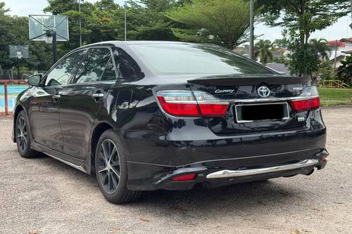 Old 2015 Toyota Camry 2.5 Hybrid