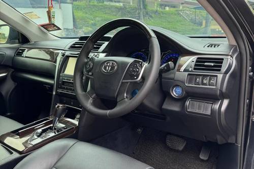 Used 2015 Toyota Camry 2.5 Hybrid