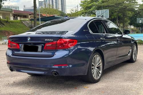 2nd Hand 2018 BMW 5 Series Sedan 530e Sport