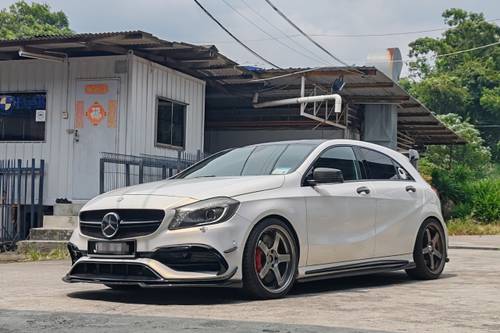 2015/16 Mercedes Benz A45 2.0 AMG Terpakai