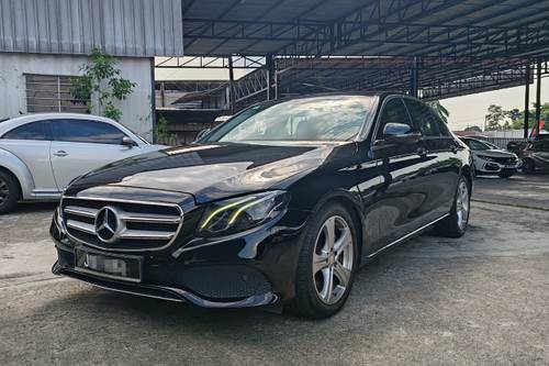 2017 Mercedes Benz E200 2.0 Terpakai