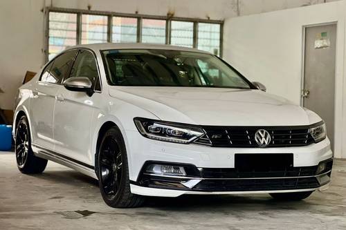 2019 Volkswagen Passat 2.0 TSI Highline Terpakai