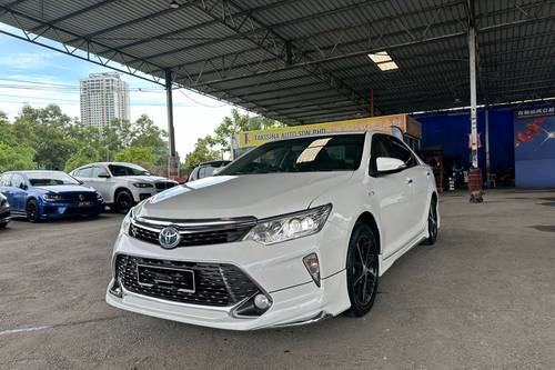 2015 Toyota Camry 2.5 Hybrid Terpakai