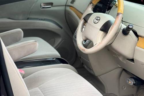 2008 Toyota Estima 2.4 Terpakai
