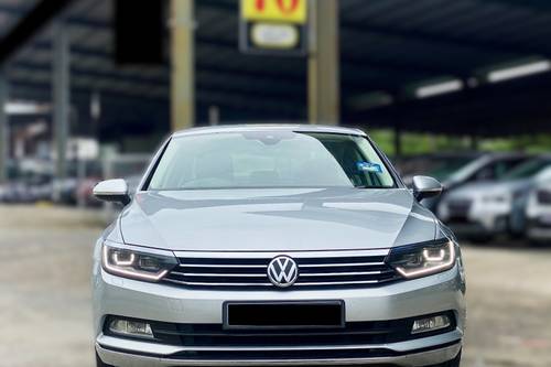 Second hand 2018 Volkswagen Passat 2.0 TSI 