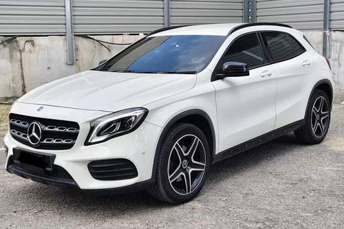 2017 Mercedes Benz GLA-Class 250 4MATIC AMG Line Terpakai