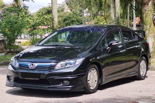 Second hand 2013 Honda Civic Hybrid 1.5L i-VTEC+IMA 