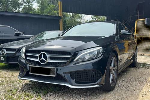 2018 Mercedes Benz C-Class Saloon C 200 AMG Line Terpakai