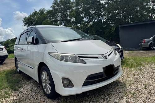 Second hand 2010 Toyota Estima 2.4 